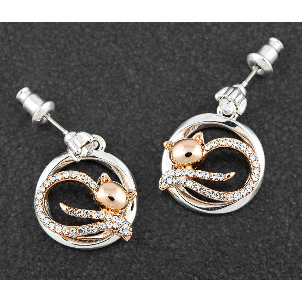 Sleepy cat stud earrings